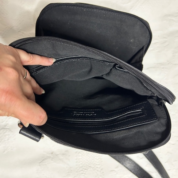 Daniel Leather Pebbled Black Crossbody Purse Multi Pocket Adjustable Strap - Picture 13 of 16